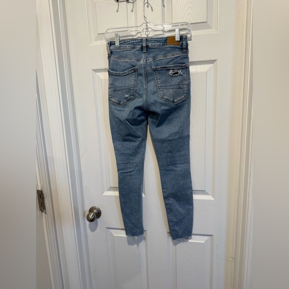 American Eagle Bundle 2 pairs Hi Rise Distressed Jegging Size 2. Light & Medium - Picture 3 of 13